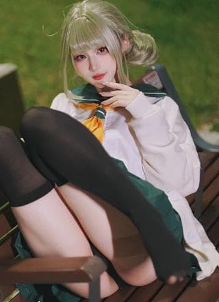 Cosplay 幼爱Youmeko – 小琪舞JK工作服