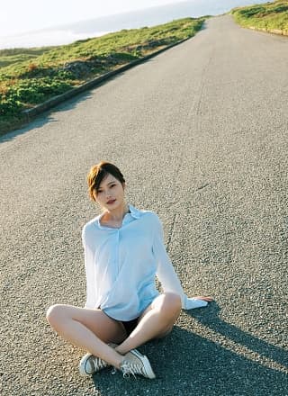 Himeka Araya 新谷姫加, ファースト写真集 「ひめかわいい。」 Set.02