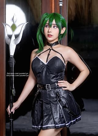 Yuumeilyn 玲儿, ヌード写真集 Übel ユーベル