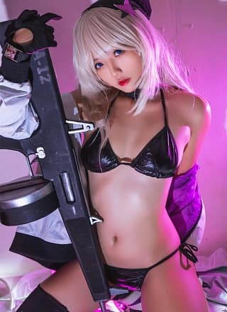 Cosplay Messie Huang AA-12