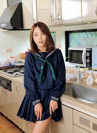 Ikumi いくみ, アサ芸Secret！デジタル写真集 「姉セーラースペシャル ふたりだけの秘密だよ」 Set.03