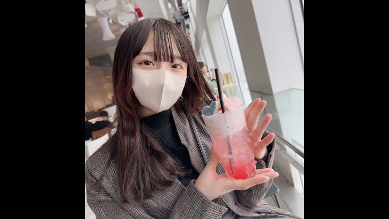 初撮影・露脸！！ 我已经19岁了！ 隐藏着撒娇童颜可爱小恶魔傲娇专门 2回连续无套中出！！ FC2-PPV-3591494