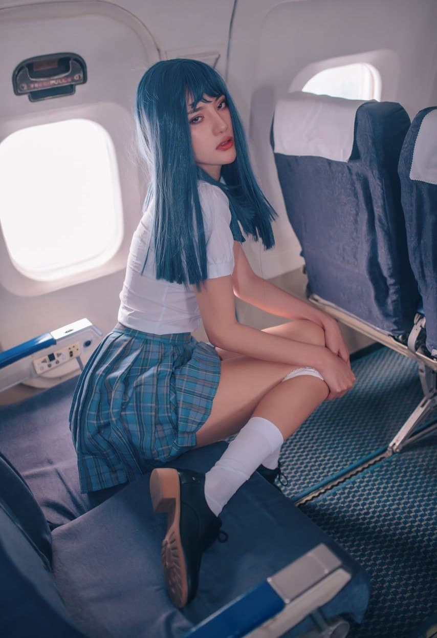 #阿朱 JK露出女神飞机上自慰露点