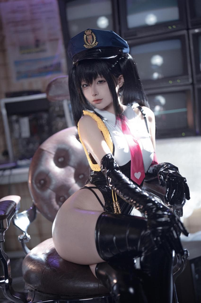 蠢沫沫_ 沙希女警