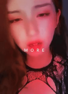 女友的眼神充满着永不满足的渴望