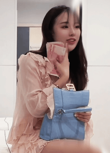 探花极品粉装温柔甜美学生妹兼职外围！后入甜叫勐插