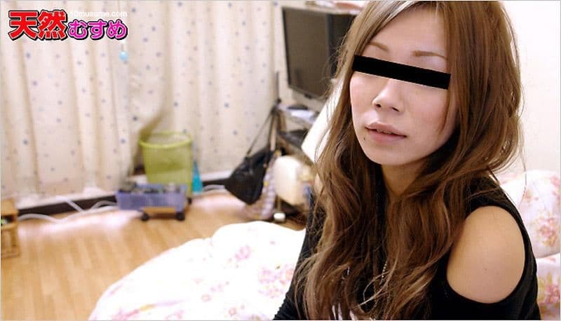 趁着男友不在时交给天然少女的祕密工作 _10musume_070612_01