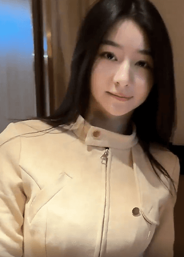 秀人网清纯大美女熊小诺高价定制剧情以身抵债被下药捏奶抠穴漏奶头逼毛骚声呻吟