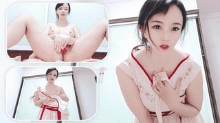 背着老公养男宠
