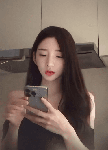 【探花届来了后妈裙女神！】这鸡巴是有多臭？两次口交都憋气舔的，3k约的网红女神还给拍摄，大家觉得值吗